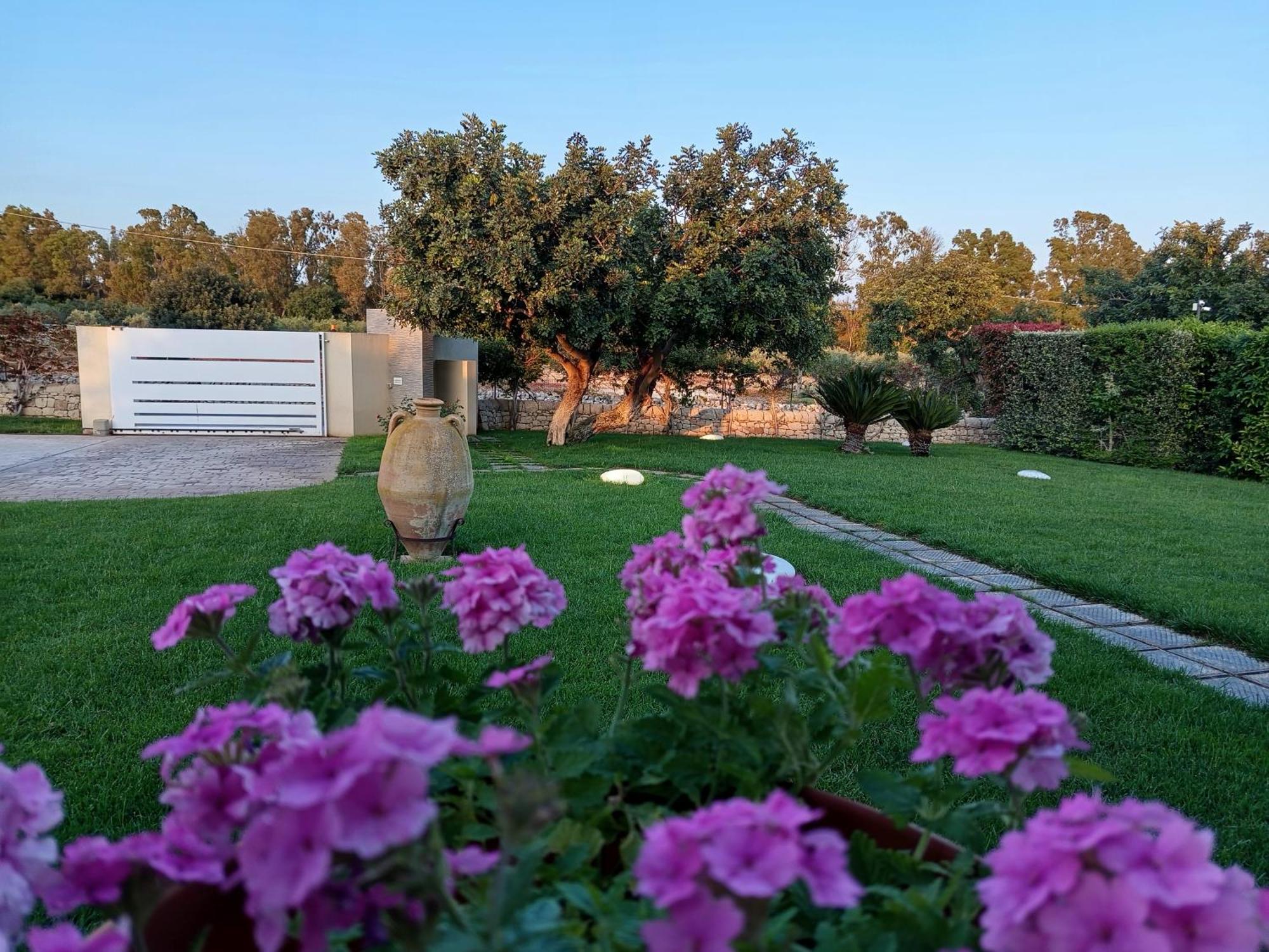 La Giara Guest House 마리나 디 모디카 외부 사진